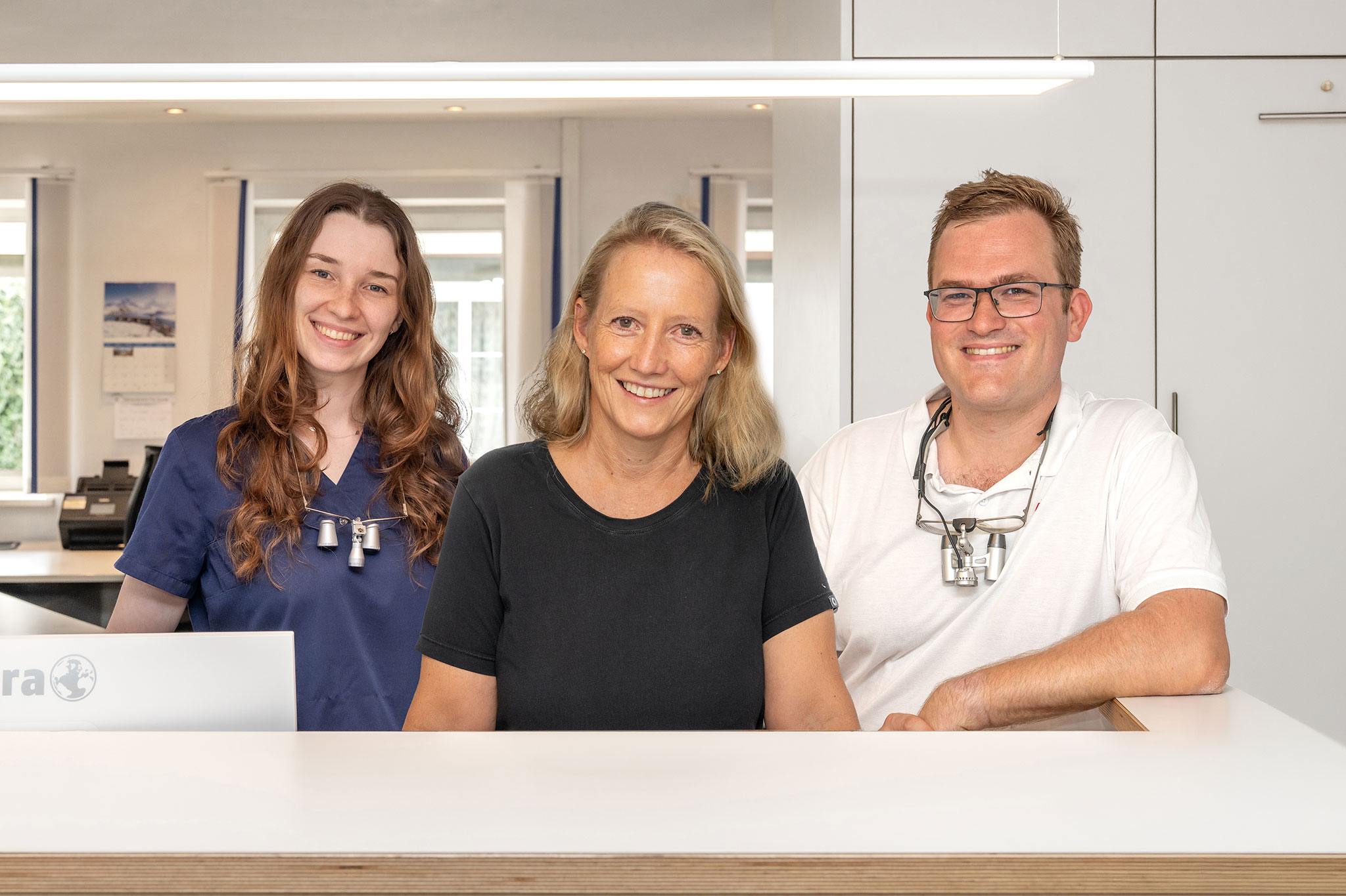 Zahnaerzte-Bad-Tolez-Team-Dr.-Barbara-Frei-Dr.-Raphael-Auracher-Johanna-Schneider Zahnaerzte-Bad-Tolez-Team-Dr.-Barbara-Frei-Dr.-Raphael-Auracher-Johanna-Schneider